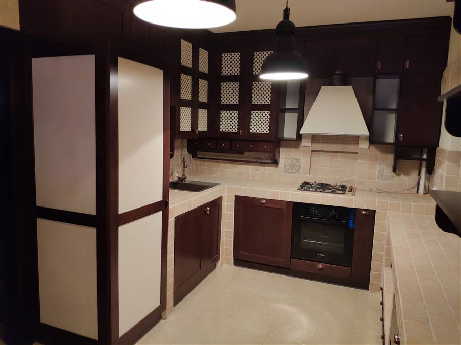 Класична кухня з масиву (венге) на замовлення Львів